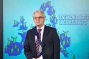 Europaabgeordneter Heinz Becker (V)