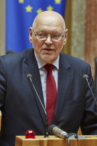 Bundesratspräsident Reinhard Todt (S) am Rednerpult
