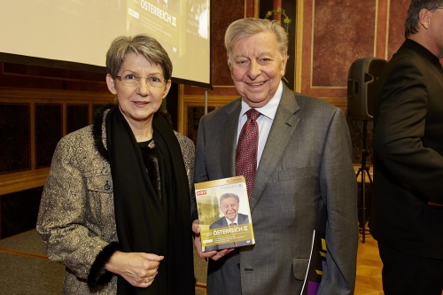 v.li.: Nationalratspräsidentin Barbara Prammer (S) und Hugo Portisch