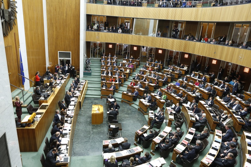 Bundeskanzler Werner Faymann bei seiner Regierungserklärung. Blick Richtung Nationalratsabgeordnete
