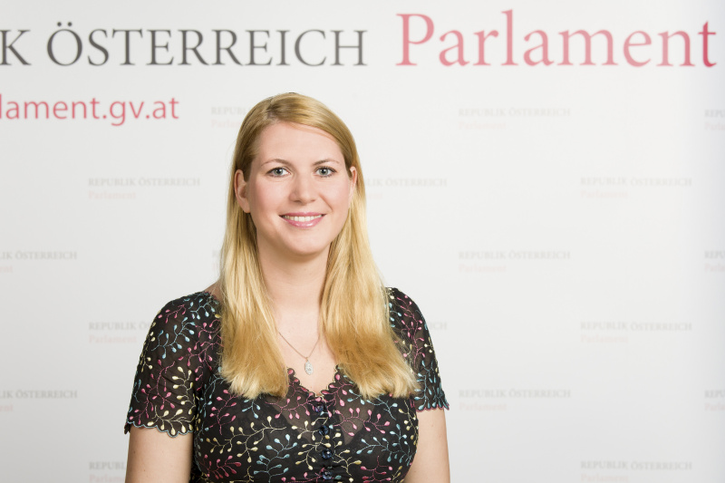Elisabeth Hakel - Nationalratsabgeordnete