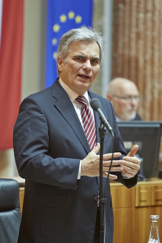 Bundeskanzler Werner Faymann (S) am Wort