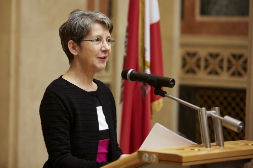 Nationalratspräsidentin Barbara Prammer (S) am Rednerpult