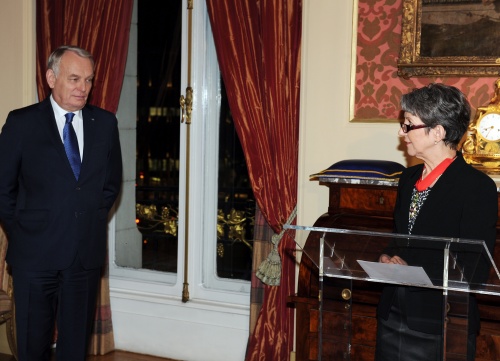 v.li.: Der französische Premierminister Jean-Marc Ayrault und Nationalratspräsidentin Barbara Prammer (S)