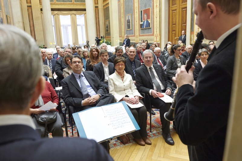 Blick Richtung VeranstaltungsteilnehmerInnen. Musikalische Umrahmung durch das Ensemble Klesmer Wien