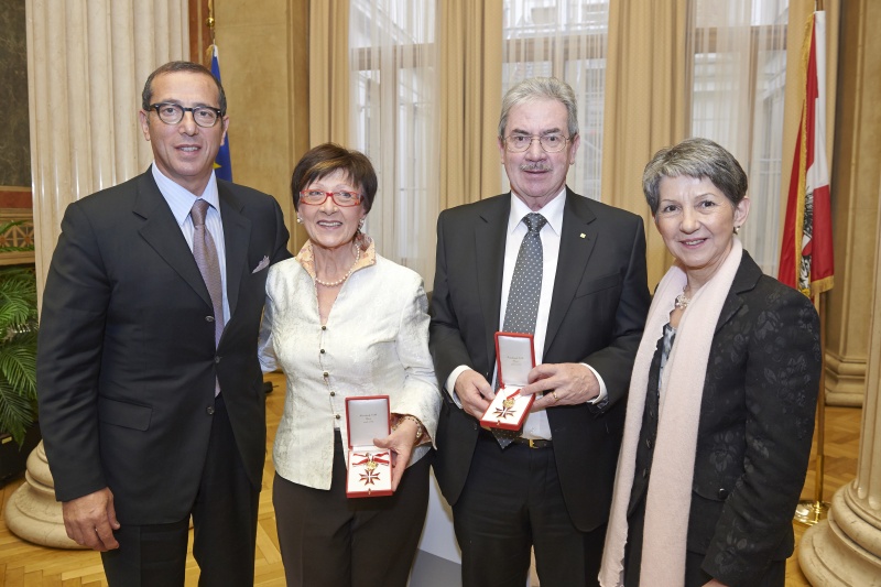 v.li. Botschafter des Staates Israel S.E. Zvi Heifetz, Generalsekretärin der Österreichischen Freunde von Yad Vashem Ulrike Schuster, Vorsitzender der Österreichischen Freunde von Yad Vashem Günther Schuster und Nationalratspräsidentin Barbara Prammer (S)