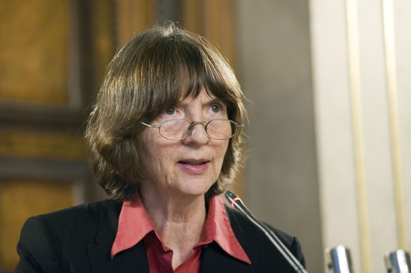 Aleida Asssmann bei ihrem Vortrag