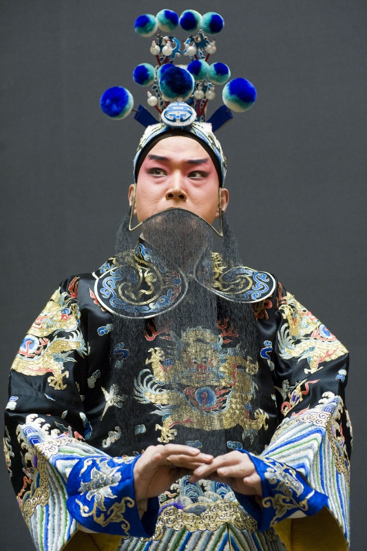 Darbietung der Peking-Opern-Künstler