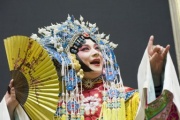Darbietung der Peking-Opern-Künstler