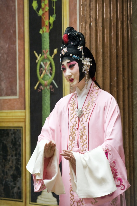 Darbietung der Peking-Opern-Künstler