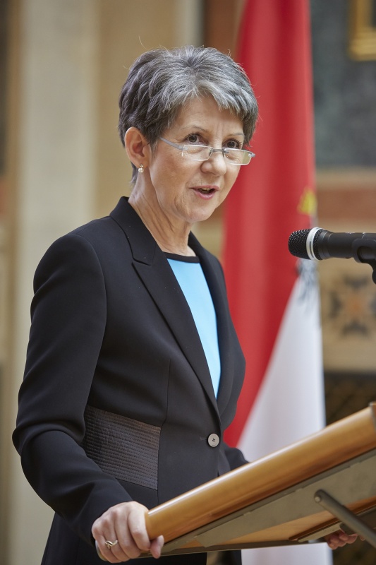 Nationalratspräsidentin Barbara Prammer (S) am Rednerpult