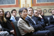 v.li.: Nationalratspräsidentin Barbara Prammer und Kanzleramtsminister Josef Ostermayer in der ersten Reihe