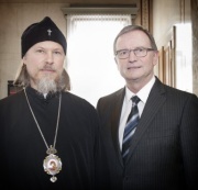 v.li.:SE Erzbischof Mark von Egor'evsk und 2. Nationalrtspräsident Karlheinz Kopf (V)