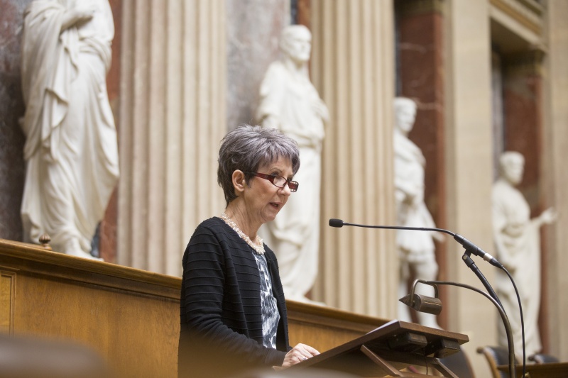 Nationalratspräsidentin Babara Prammer (S) am Rednerpult
