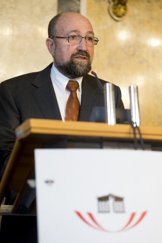 Hessische Stiftung Friedens- und Konfliktforschung Harald Müller bei seiner Rede