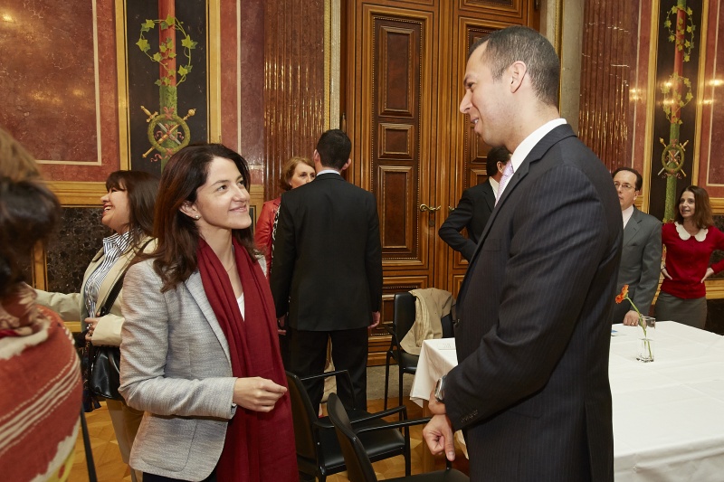 TeilnehmerInnen der Veranstaltung im Gespräch