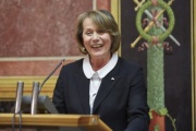 Bundesrätin Sonja Zwazl (V) bei ihrer Dankesrede stellvertretend für alle Geehrten