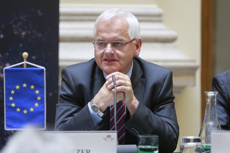 Landesschulrat für Niederösterreich Leopold Rötzer am Podium