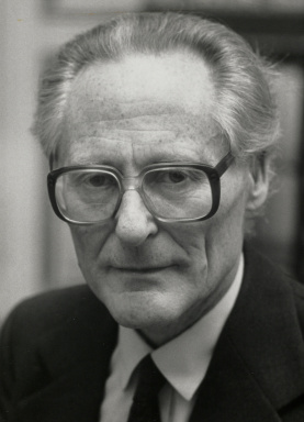 Portraitfoto von Dr. phil. Hans Tuppy