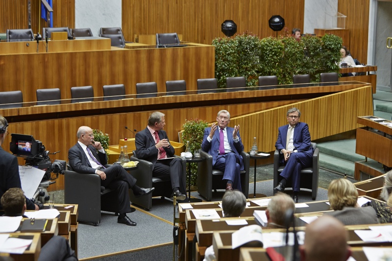 Podium v.li: Foundation on Economic Trends Jeremy Rifkin, ORF Klaus Unterberger, AIT Austrian Institute of Technology Hannes Androsch und ORF Generaldirektor Alexander Wrabetz