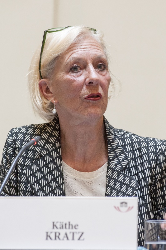 Herausgeberin Käthe Kratz am Wort