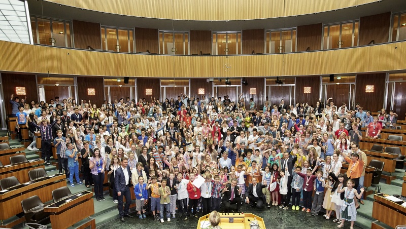 Gruppenfoto mit allen VeranstaltungsteilnehmerInnen