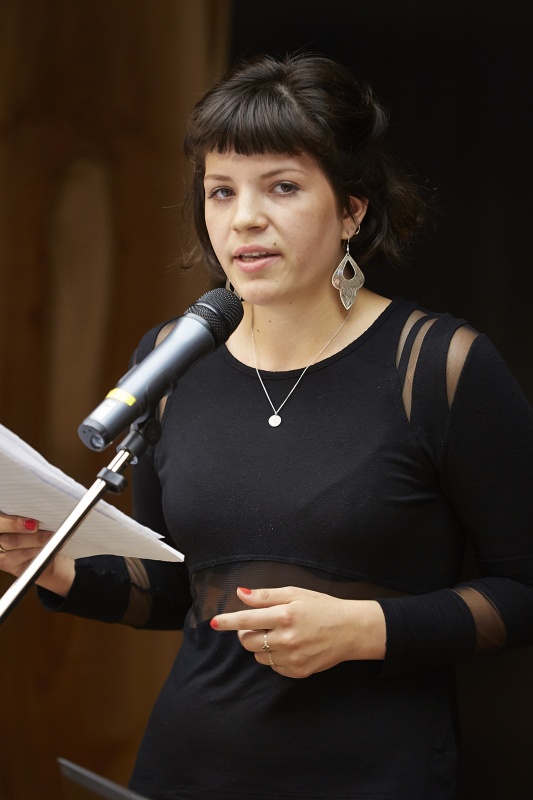 AHNA Marlene Prinz bei ihren "Spoken Words"