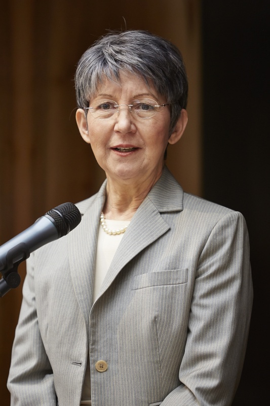 Nationalratspräsidentin Barbara Prammer begrüßt die Gäste der Veranstaltung
