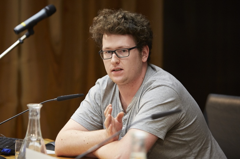 Fachschaft Architektur TU Wien Bojan Ikic am Podium