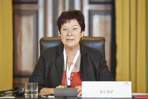 Chairwomen of the Austrian Delegation und Vizepräsidentin des Bundesrates Susanne Kurz (S) im Vorsitz