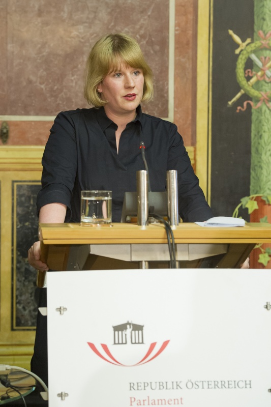 Vortrag: Die Situation gemeinnütziger Organisationen und Maßnahmen zu ihrer Förderung in der Bundesrepublik Deutschland - 
Bundesverband Deutscher Stiftungen Hedda Hoffmann-Steudner