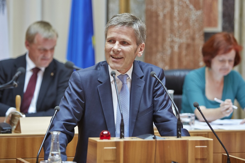 Kulturminister Josef Ostermayer (S) am Rednerpult