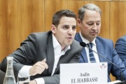 Podium v.li.: Nationalratsbgeordneter Asdin El Habbassi (V) am Wort und Klubobmann Andreas Schieder (S)