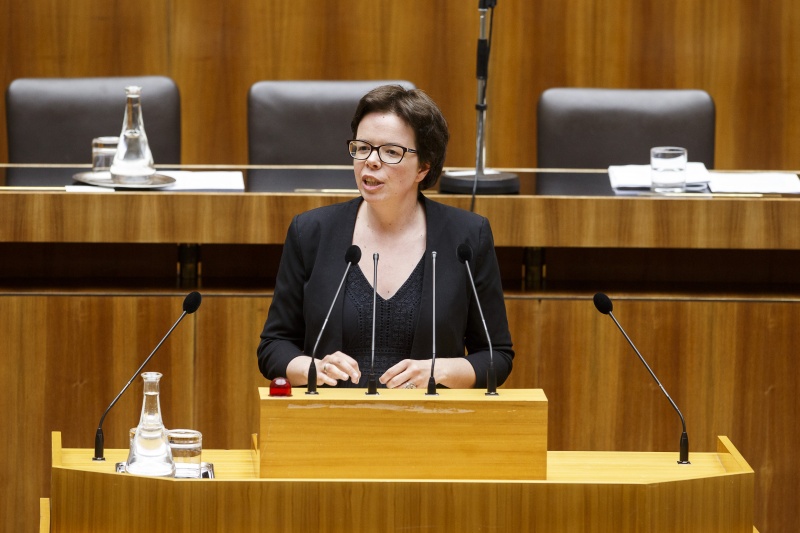 Nationalratsabgeordnete Tanja Windbuechler-Souschill (G) am Rednerpult