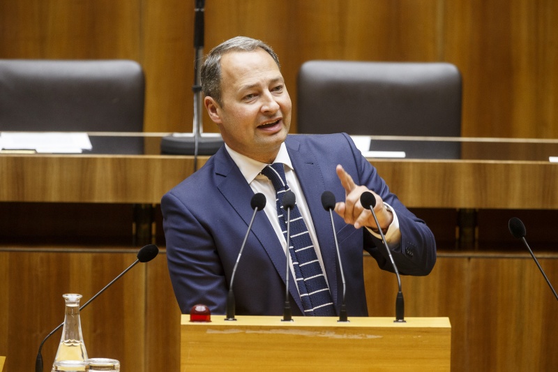 Klubobmann Andreas Schieder (S) am Rednerpult