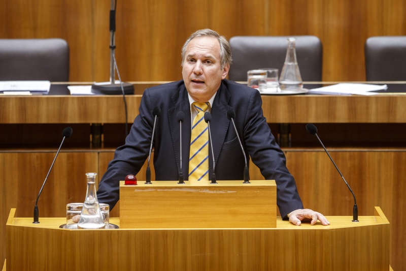 Nationalratsabgeordneter Walter Rosenkranz (F) am Rednerpult