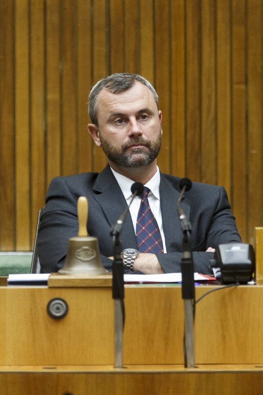 Dritter Nationalratspräsident Norbert Hofer (F) bei der Vorsitzführung am Präsidium
