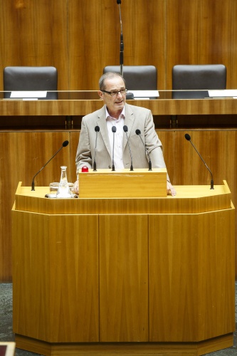 Nationalratsabgeordneter Dietmar Keck (S) am Rednerpult