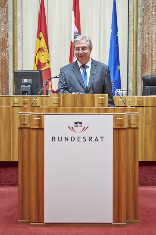 Bundesrat Werner Herbert (F) am Rednerpult