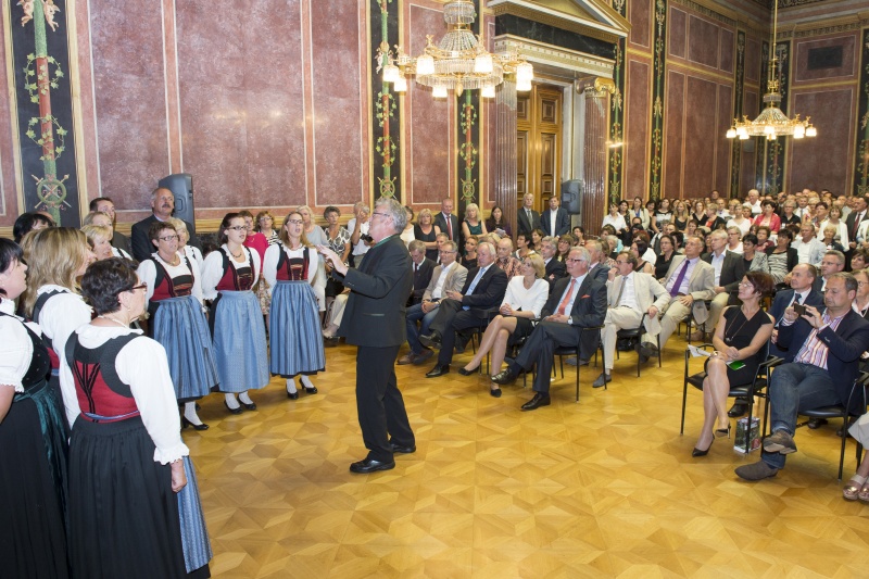 Musikalische Umrahmung durch den gemischter Chor der Sängerrunde Ludmannsdorf