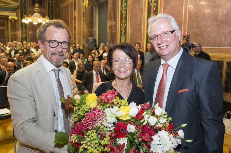 v.li.: Landtagsklubmann der SPÖ Kärnten Herwig Seiser, Bundesratspräsidentin Ana Blatnik (S) und
Landtagspräsident Kärnten Reinhart Rohr