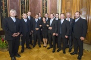 Männerchor Bilka mit Bundesratspräsidentin Ana Blatnik (S) (Bildmitte)