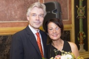 v.re.: Bundesratspräsidentin Ana Blatnik (S) und Parlamentsdirektor Harald Dossi