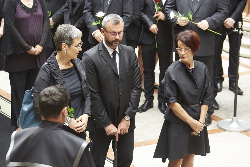 v.li.: Europaabgeordnete Ulrike Lunacek (G), Dritter Nationalratspräsident Norbert Hofer (F) und Bundesratspräsidentin Ana Blatnik (S)
