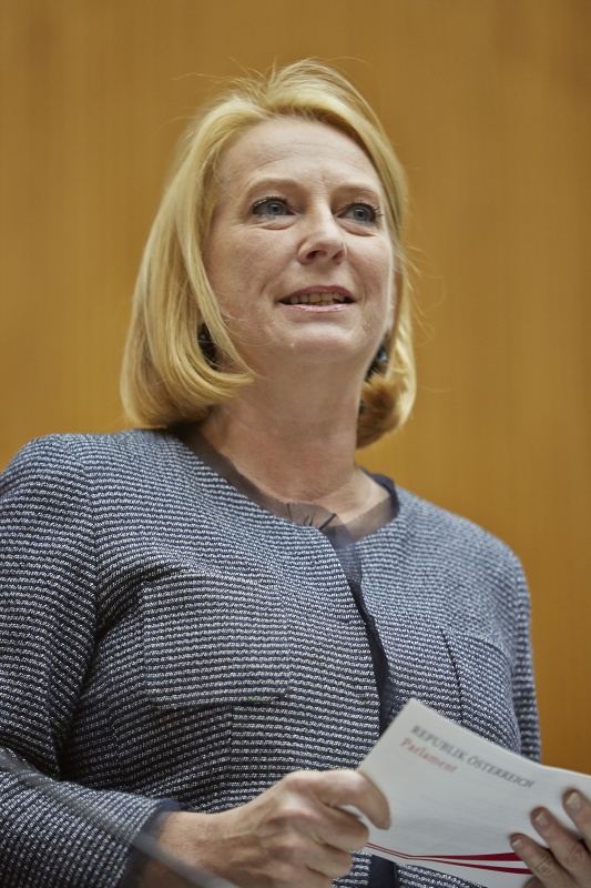 Nationalratspräsidentin Doris Bures (S) am Wort