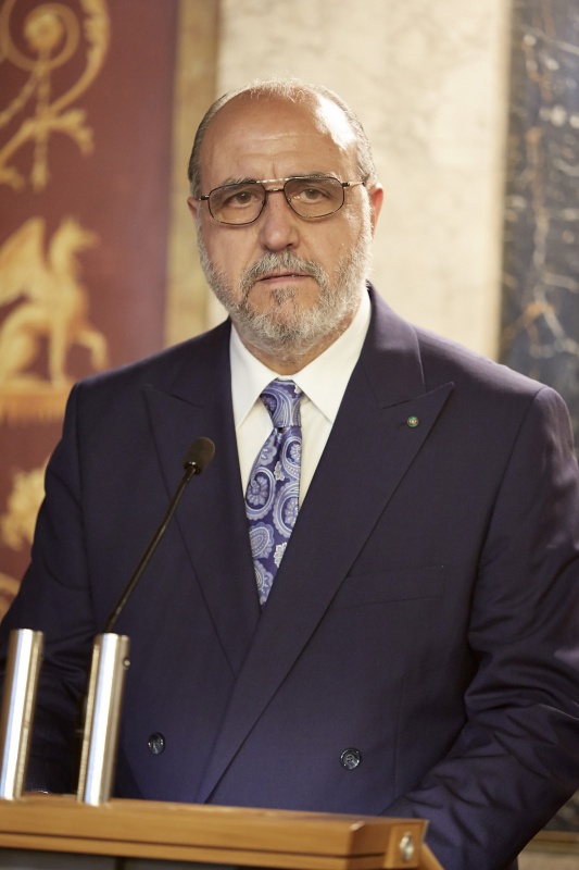 Moderator Gianfranco Licandro bei der Begrüßung