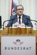 Der 2. Nationalratspräsident Karl-Heinz Kopf (V) eröffnet die Aussprache