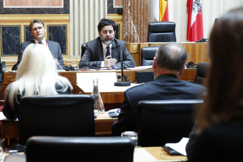 Ignacio Garcia Bercero bei seinen Erläuterungen