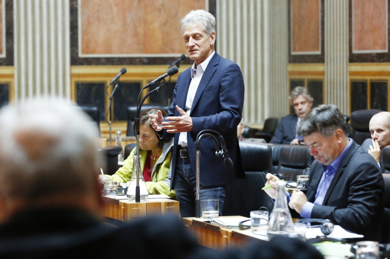 Nationalrratsabgeordneter Josef Cap (S) bei der seiner Wortmeldung