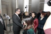 Zweiter Nationalratspräsident Karlheinz Kopf begrüßt die BesucherInnen
